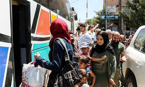 refugiados sirios abandonan Líbano Más refugiados sirios abandonan Líbano de regreso a sus hogares